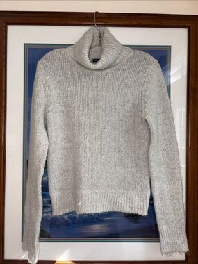 Brandy Melville Light Gray Turtleneck Sweater
